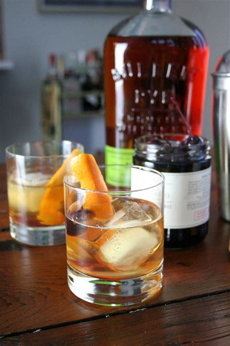 10 of the Best Rye Whiskey Cocktails with Recipes - Only Foods