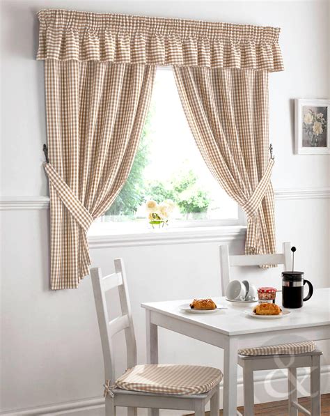 35 Cool Gingham Kitchen Curtains - Home Decoration and Inspiration Ideas