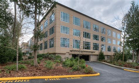 18300 Redmond Way - Menlo Equities