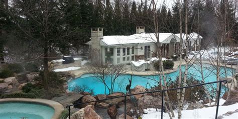 YES, YOU CAN KEEP YOUR POOL OPEN IN WINTER! - Barrington Pools