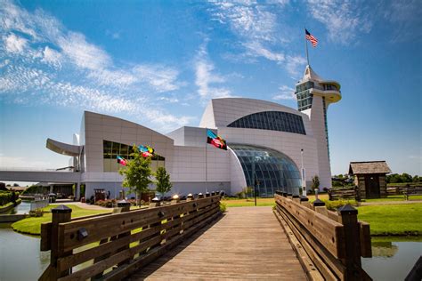 Press Photos - Discovery Park of America: Museum and Heritage Park