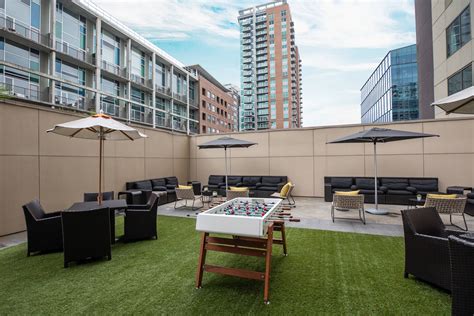 Outdoor Rooftop Atlanta Dining | Renaissance Atlanta Midtown