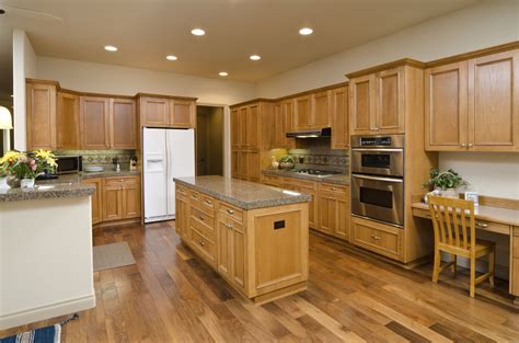 Kitchen Colors That Go With Oak Cabinets - Kitchen Ideas