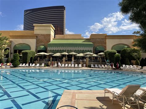 Best Pools in Las Vegas - On The Strip and Downtown