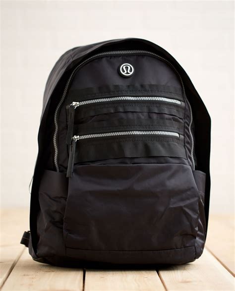 lululemon backpack black