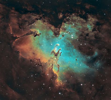 M16 - Eagle Nebula | Telescope Live