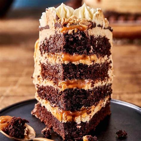 Snickers Cake - The Big Man's World