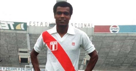 Best Peruvian Soccer Players | List of Famous Footballers from Peru