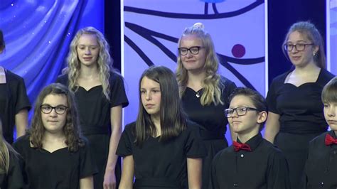 Gordon Russell Middle School Choir Holiday Showcase 2019 - YouTube