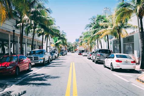 8 Great Cities to Live in Florida (for Families, Retirees, and More)