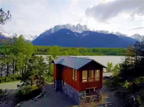 Parker Schnabel House in Alaska (Photos 2023) - Certain Doubts