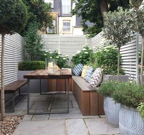 46 Amazing Small Courtyard Garden Design Ideas - PIMPHOMEE