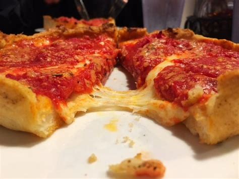 LOU MALNATI'S PIZZERIA, Chicago - 1120 N State St, Near North Side ...