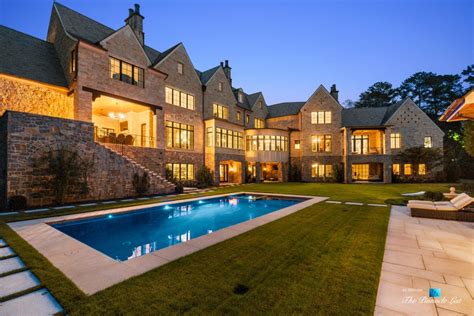 1150 W Garmon Rd, Atlanta, GA, USA – Backyard Pool Deck at Night ...