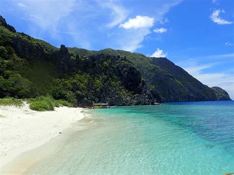 The Beaches of El Nido Palawan Island Philippines – tripAtrek Travel