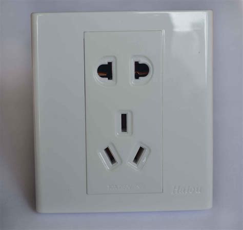 Wall Plug Socket P85 - China Wall Socket Plug Socket and Wall Socket