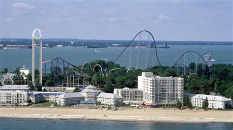 Man Killed by Raptor Roller Coaster at Cedar Point Park, Officials Say ...