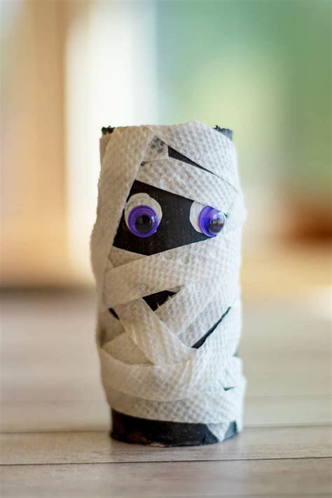 Halloween Toilet Paper Roll Mummy Craft | Halloween Crafts for Kids