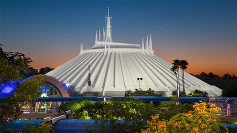 Space Mountain | Walt Disney World Resort