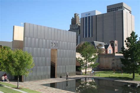 File:Oklahoma City National Memorial 4866.jpg - Wikimedia Commons