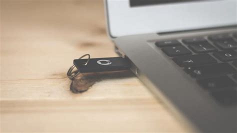 USB flash drive uses that you should know about | NoypiGeeks