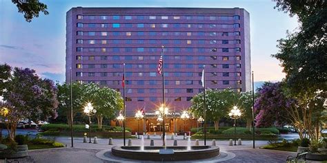 Renaissance Atlanta Waverly Hotel & Convention Center | Travelzoo