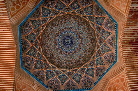 La maravillosas cúpulas geométricas de la Mezquita Shah Jahan en Thatta ...