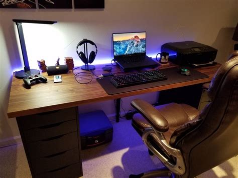 Corner Gaming Laptop Desk Setup for Streamer | Gaming Room and Desk Setup