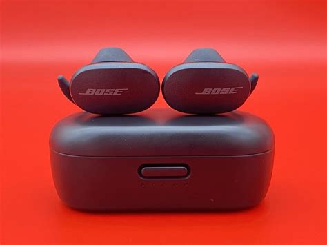 Apple AirPods Pro vs. Bose QuietComfort Earbuds: Which wireless earbuds ...