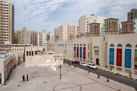 Sharjah Biennial 2011 Tour: Sharjah Art Museum