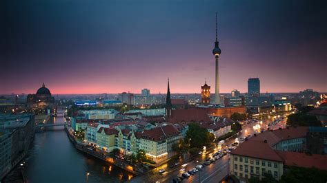 Berlin Skyline – Bing Wallpaper Download