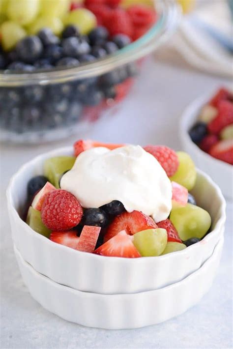 Honey-Vanilla Yogurt Fruit Salad - Mel's Kitchen Cafe