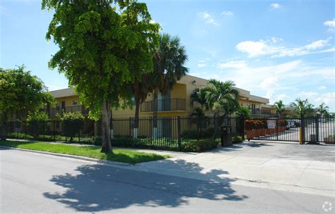 Miami Gardens - Apartments in Miami, FL | Apartments.com