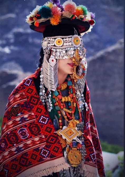 Kinnaur , Himachal Pradesh | Dress culture, Traditional indian dress ...