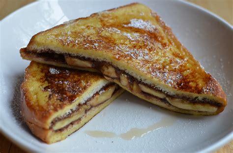 NUTELLA-STUFFED FRENCH TOAST