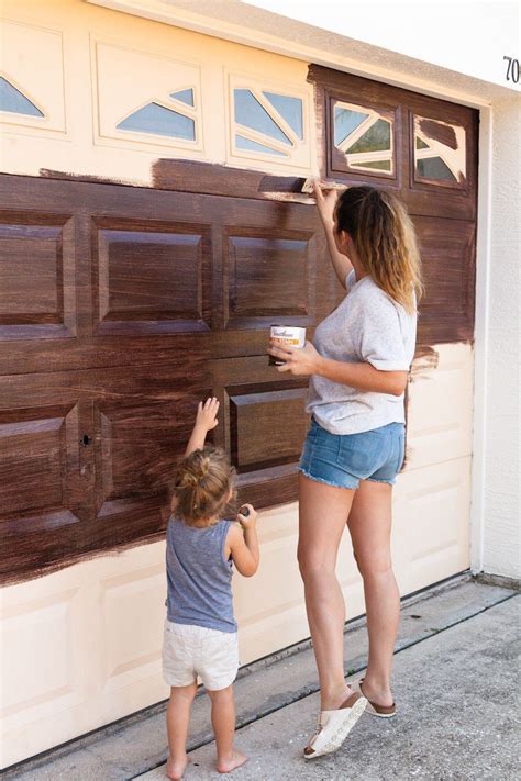 DIY Garage Door Makeover with Gel Stain | DIY | Fresh Mommy Blog