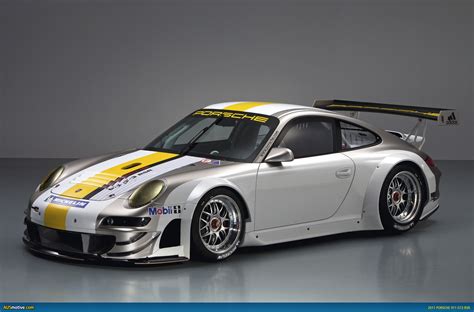 AUSmotive.com » 2011 Porsche 911 GT3 RSR