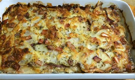 a dash of flavour: Creamy Potato and Bacon Bake