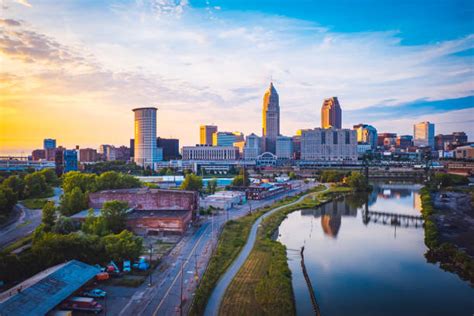 190+ Cleveland Skyline Sunset Stock Photos, Pictures & Royalty-Free ...