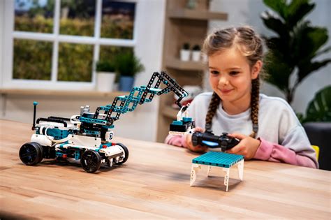 LEGO Mindstorms 51515 Robot Inventor Kit Has 949-Pieces, Lets You Build ...