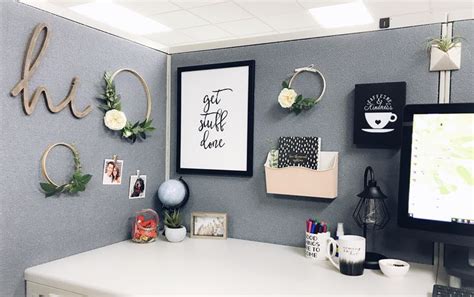 Cubicle Chic: Inspirational Office Decor Ideas