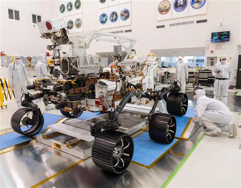 NASA Takes Mars 2020 Rover for Spin in First Drive Test [Video]