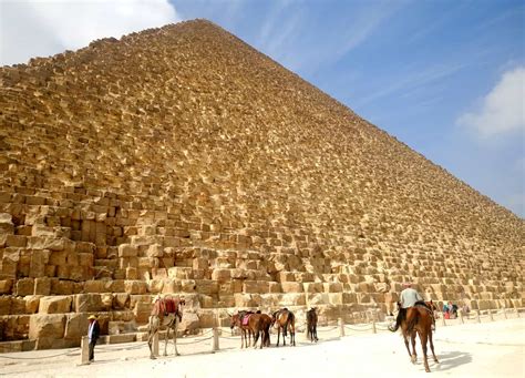 Egypt: A photo tour inside the Great Pyramid of Giza - Trips of our life