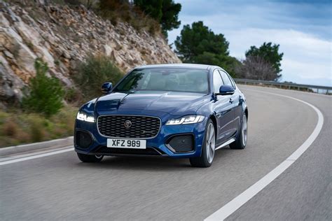 Novo Jaguar XF 2021 tem facelift e atualização tecnológica