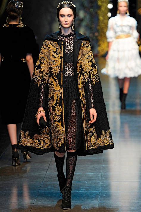 66 Baroque Romanticism Fashion Show • DressFitMe | ファッションスタイル, ファッション ...