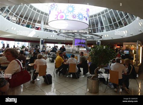 Manchester airport terminal 3 hi-res stock photography and images - Alamy