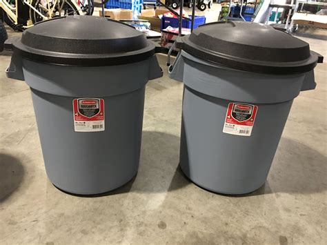 RUBBERMAID ROUGHNECK 20GAL GARBAGE CANS WITH EASY GRIP HANDLES & LIDS X ...