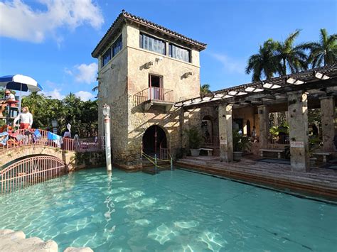 Escape The Heat At Florida's Venetian Pool, A Tropical Oasis To Cool ...