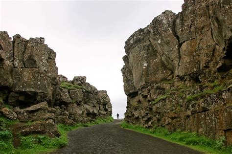 The Mid-Atlantic Ridge in Iceland | Amusing Planet