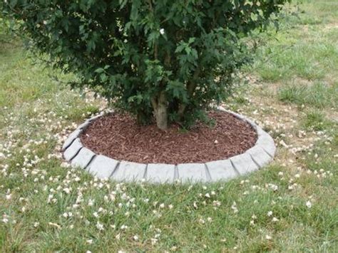 Lawn Edging for Tree Rings - Landscape Edging Blog